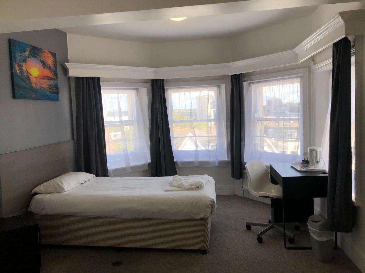 Capital One Hotel Bournemouth Zewnętrze zdjęcie