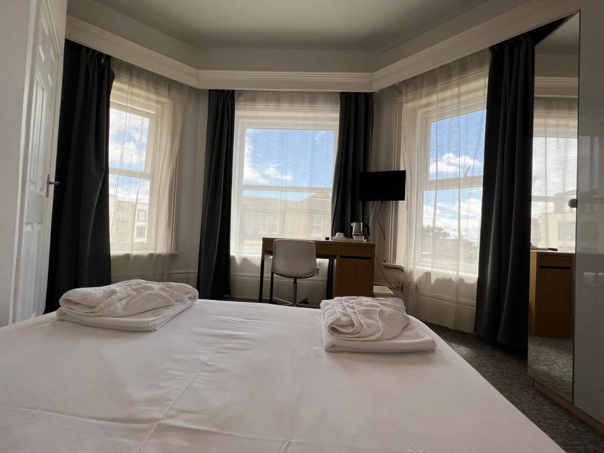 Capital One Hotel Bournemouth Zewnętrze zdjęcie
